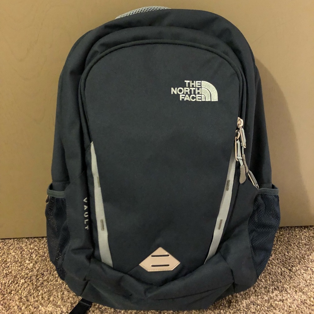North Face Vault Women’s Backpack New
